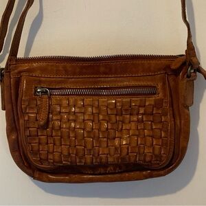 Vilenca Holland Brown Leather Woven Crossbody Bag